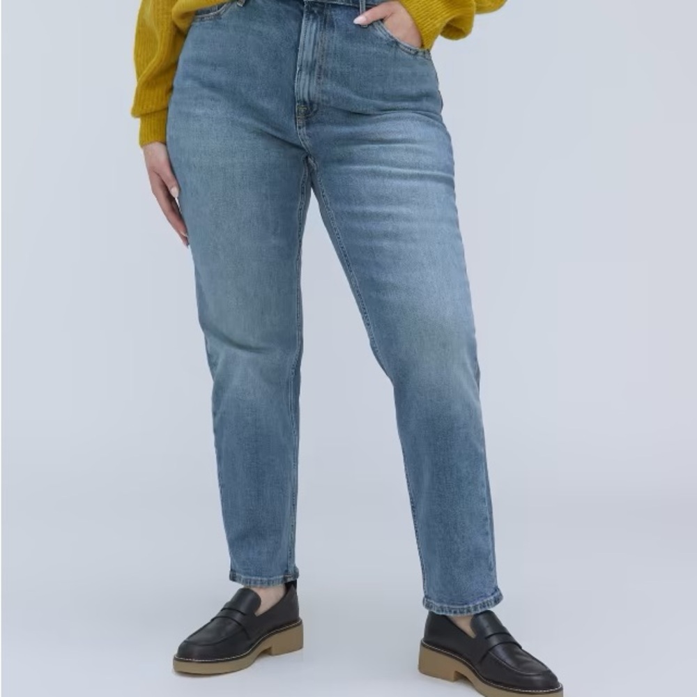 Everlane NWT Curvy Cheeky Jeans - 31C Medium Wash Blue